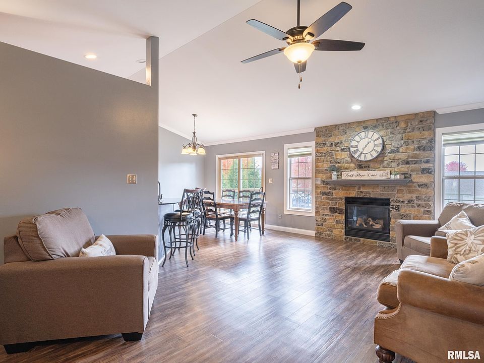 205 Bittersweet Ave, Metamora, IL 61548 MLS PA1246527 Zillow