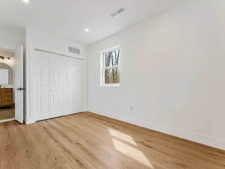 107 Juniper Dr — Photo 13