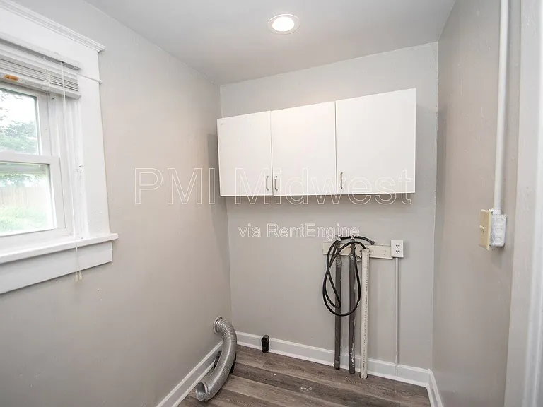 1541 E Ohio St — Photo 15