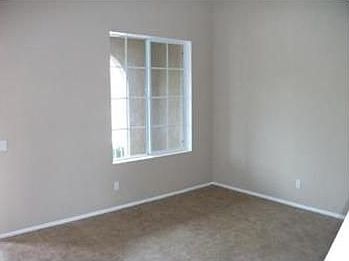 5th image of 128 Goldenrod Ave