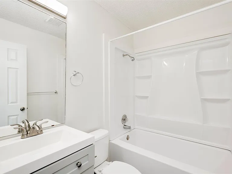 7918 W Gate Blvd — Photo 8