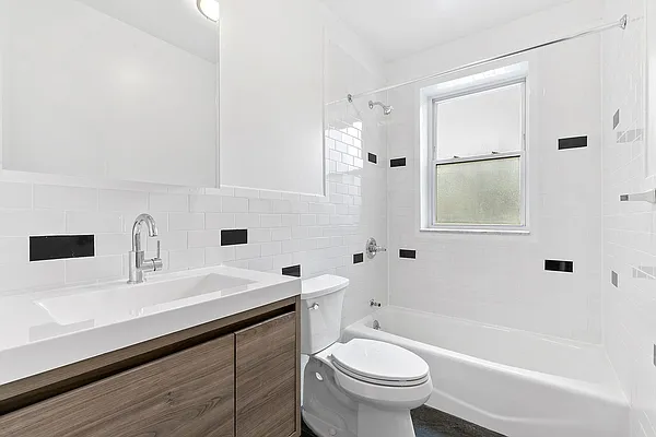 Rented by Compass | media 13