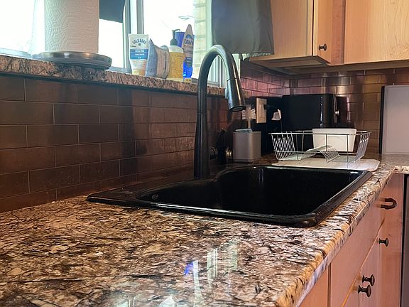 3rd image of 1467 Bemidji Dr