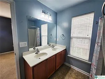 2 bed, 1056 sqft, $2,000 — Photo 2