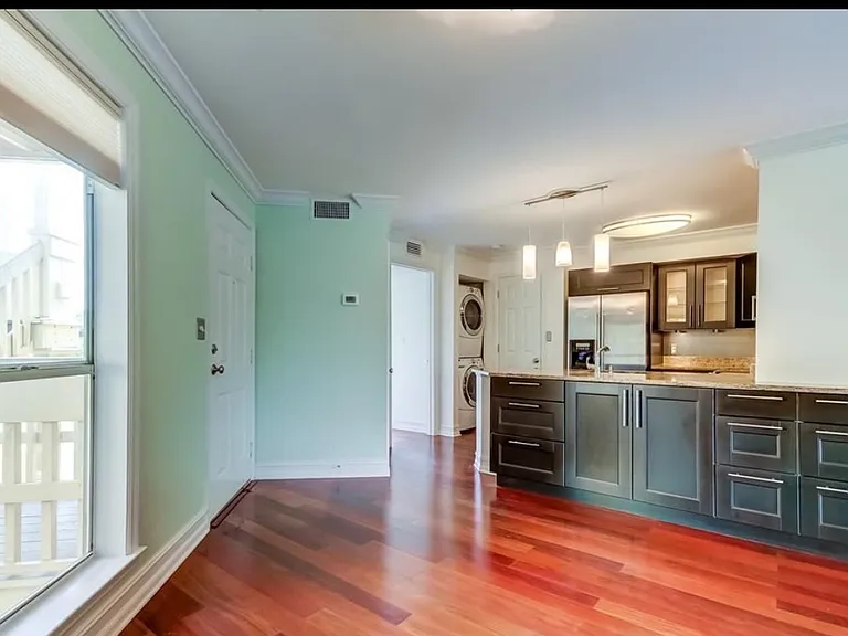115 112th Ave NE #618 — Photo 12