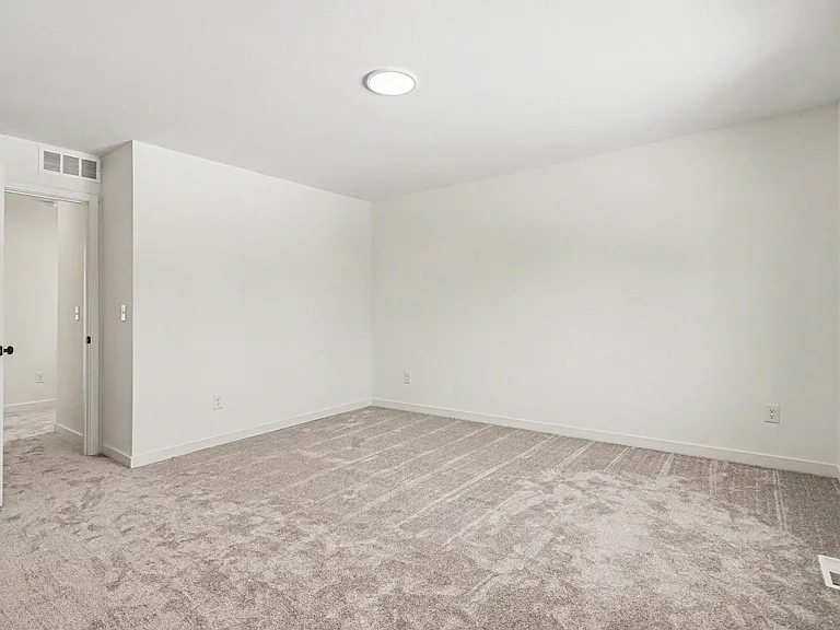 667 Bush Blvd — Photo 19