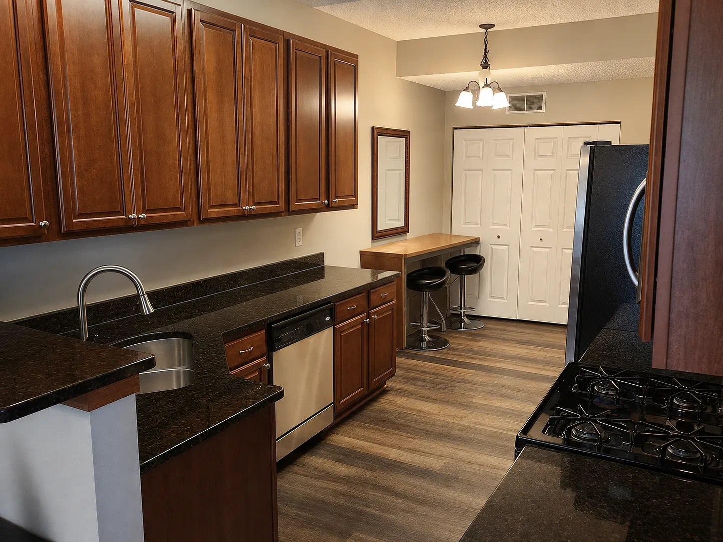 Stunning 3BR/3BA End Unit! — Photo 3