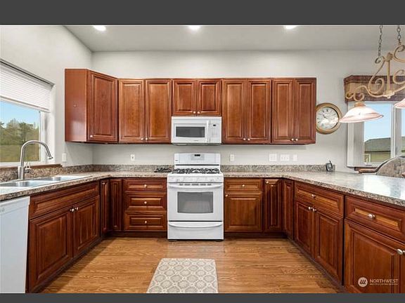 4th image of 4926 268th St E #Mil