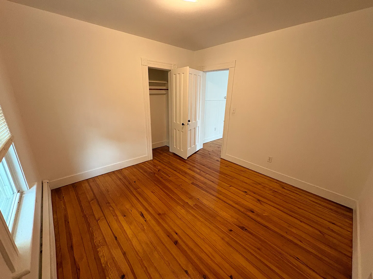 2 bed, 1200 sqft, $2,000 — Photo 2