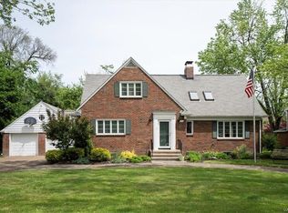 24 Grimsby Rd W, Buffalo, NY 14223
