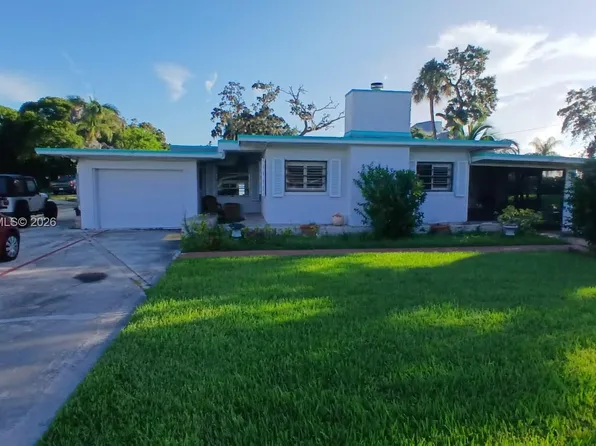 106 Yacht View Ln, Fort Pierce, FL 34946