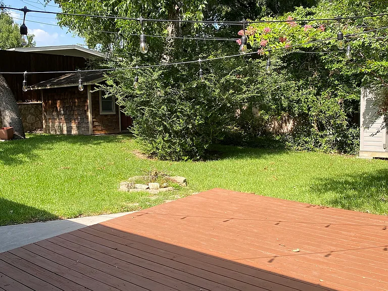 3308 Martin Lydon Ave — Photo 16