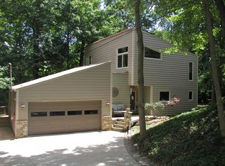 3890 Creek Rd, Cincinnati, OH 45241