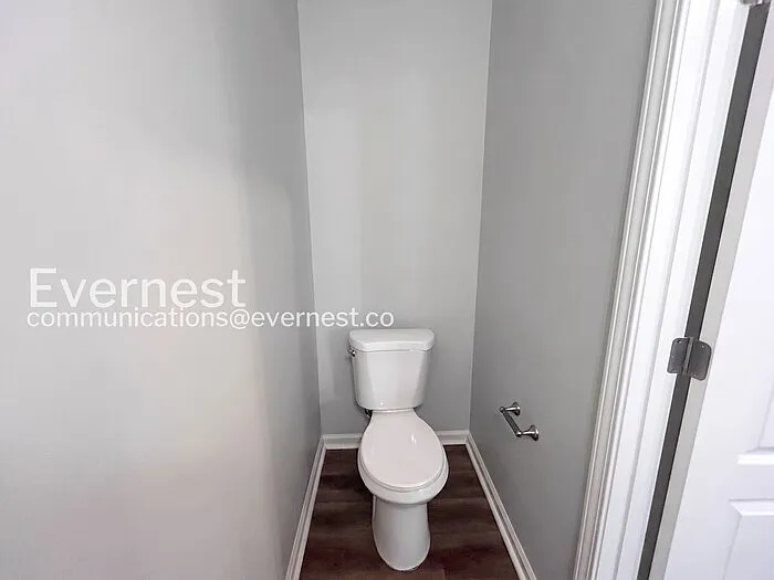 8648 Thomas Ln — Photo 15