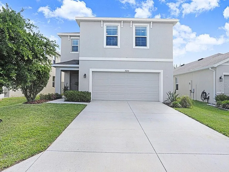 3044 Suncoast Plains Dr — Photo 2