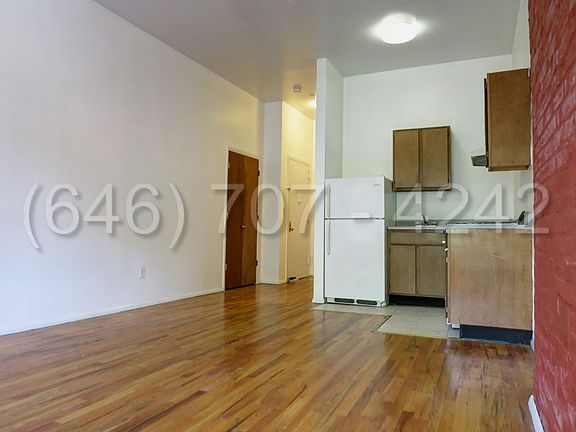 5th image of 818 Marcy Ave APT 3B