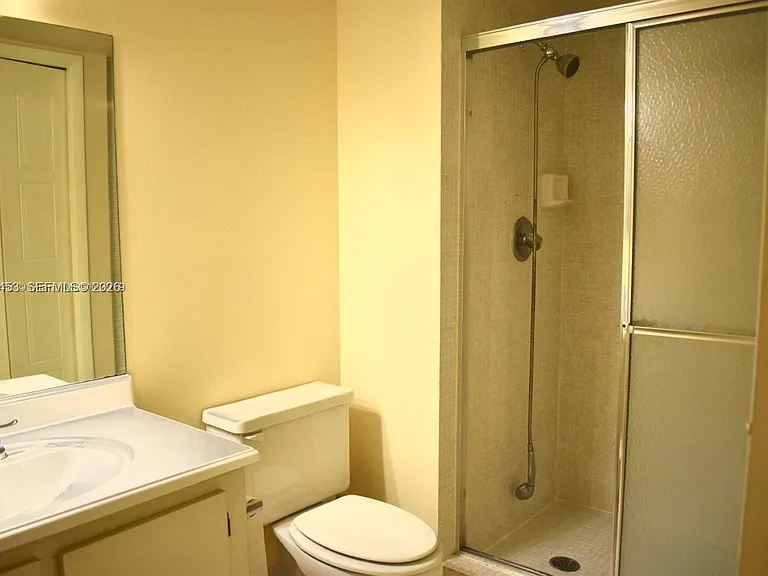 369 Lakeview Dr #204 — Photo 14