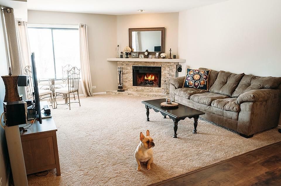 1st image of 1409 N Sterling Ave Unit 204