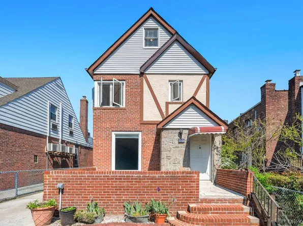 6210 Boelsen Crescent, Rego Park, NY 11374