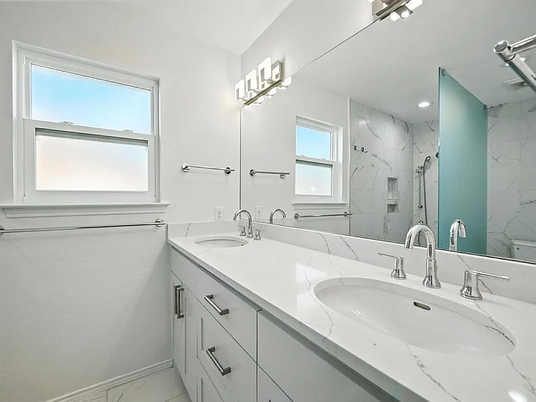 1100 Timberline Ln — Photo 17