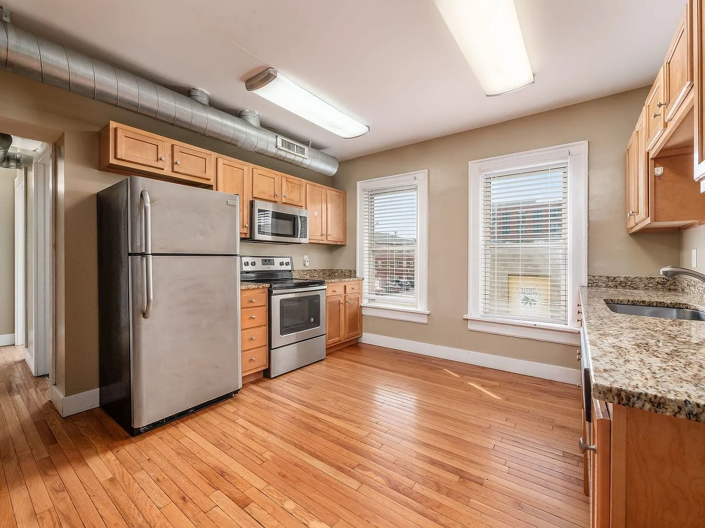 4 bed, 2.0 bath, $1,495 — Photo 2