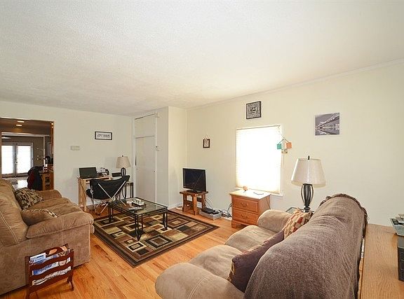 2nd image of 3539 N Ottawa Ave