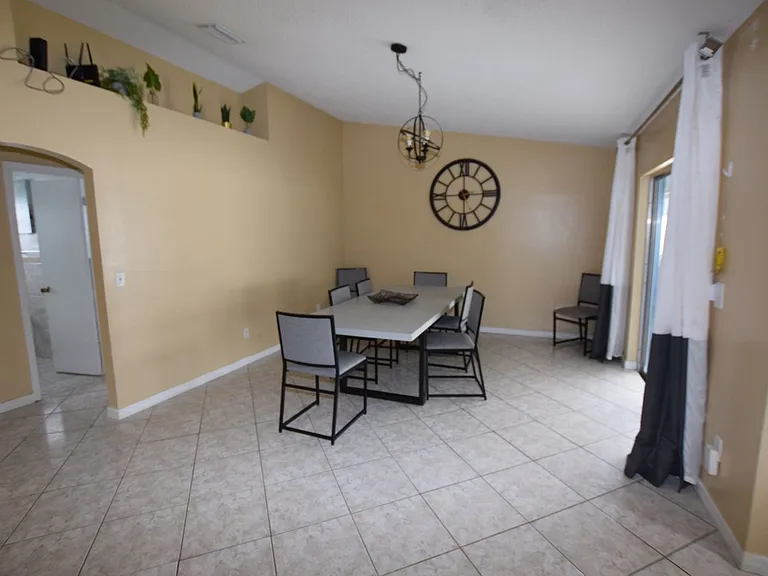 1090 Jason Ridge Ct — Photo 17