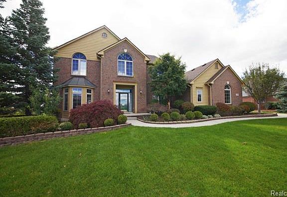 2nd image of 12393 Howland Park Dr