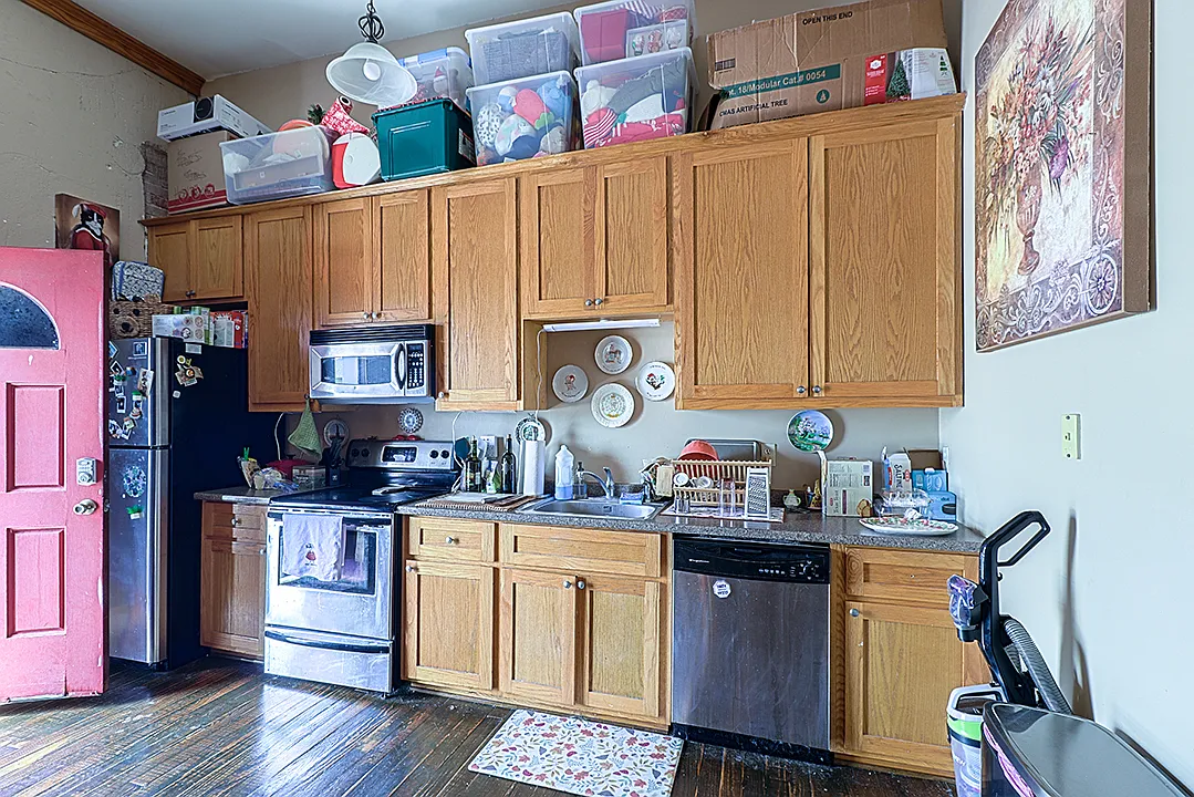 2 bed, 900 sqft, $1,795 — Photo 3