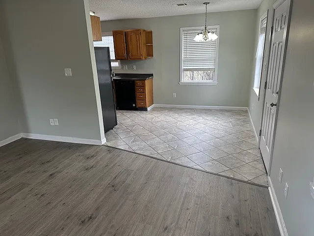 402 Habitat Cv — Photo 3