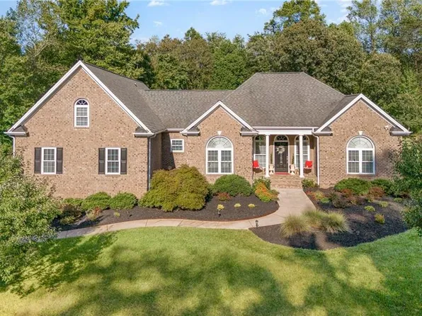 235 Sitting Rock Dr, Madison, NC 27025