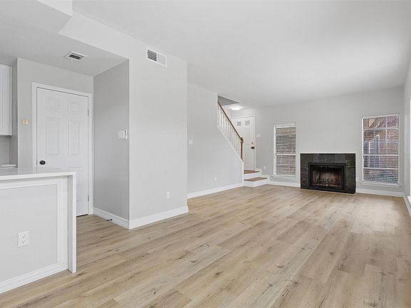 3rd image of 1515 Sandy Springs Rd #2104