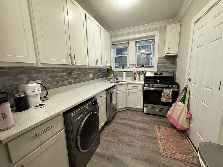 3815 N Greenview Ave #3817.5-1E — Photo 5