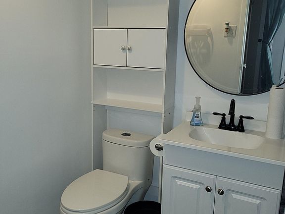 5th image of 404-12520 Edgewater Dr #404