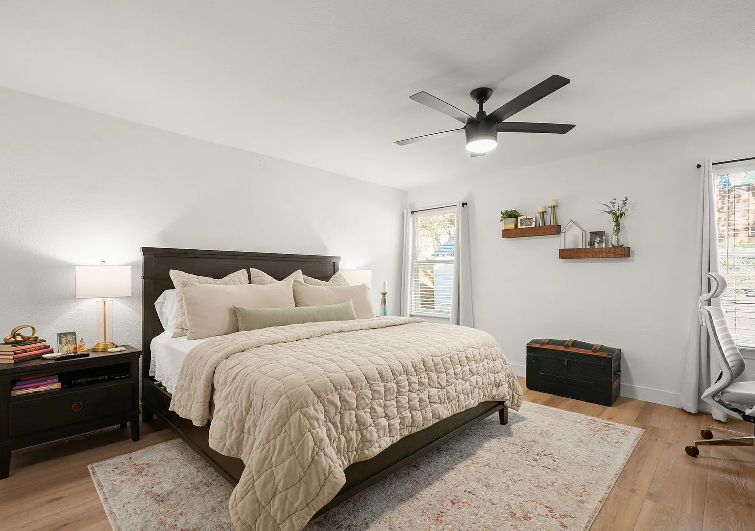 8200 Dunn St, Austin, Texas 78745 — Photo 3