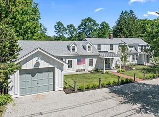 6 Curve St, Sherborn, MA 01770