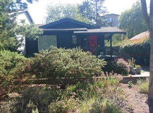 9224 Palatine Ave N, Seattle, WA 98103