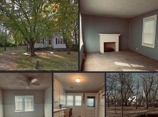 7908 Newton St, Overland Park, KS 66204