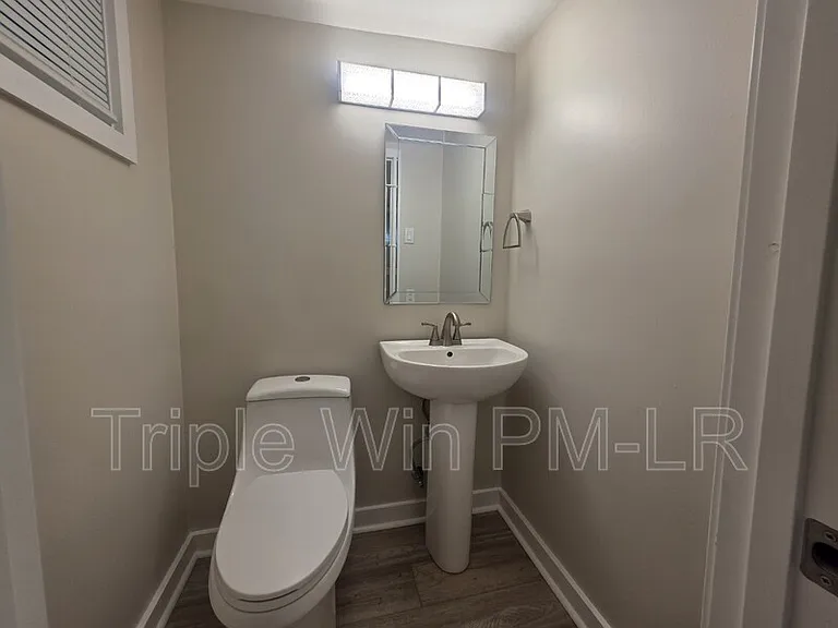 400 W 34th St — Photo 33