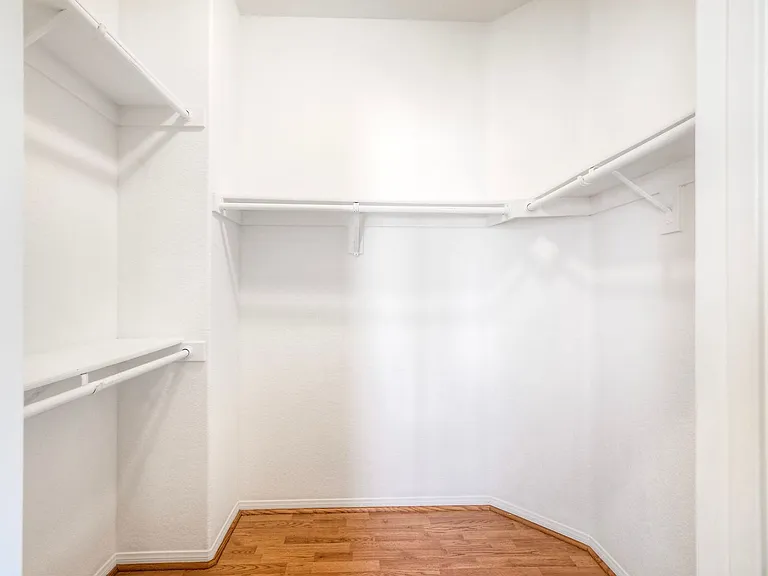 5030 Caspian Dr — Photo 14