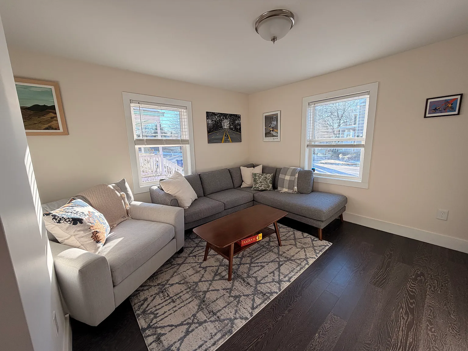 2 bed, 1.5 bath, 896 sqft, $3,500 — Photo 3