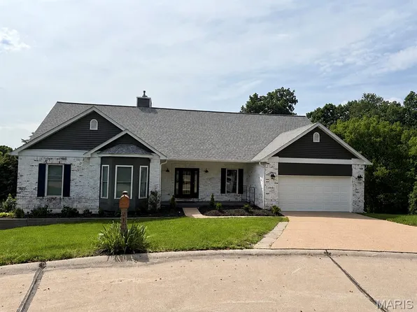 215 Cobblefield Ct, Ballwin, MO 63011