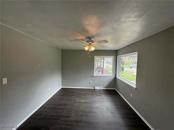 3rd image of 12505 Arlington Ave