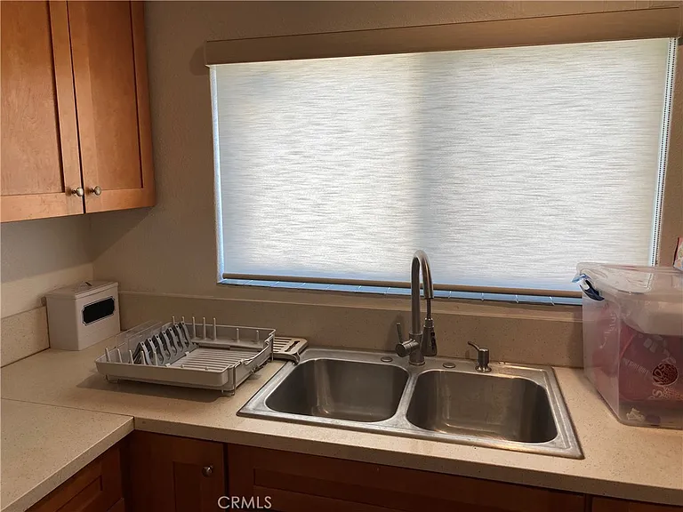 19216 Kendall Dr — Photo 5