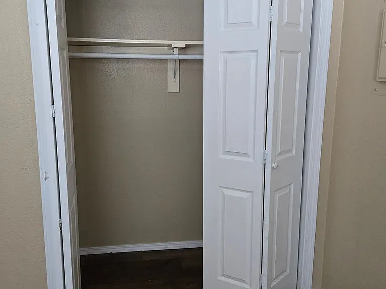 1715 Center Ave #15 — Photo 55