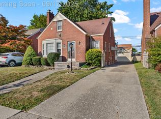 427 N Waverly St, Dearborn, MI 48128