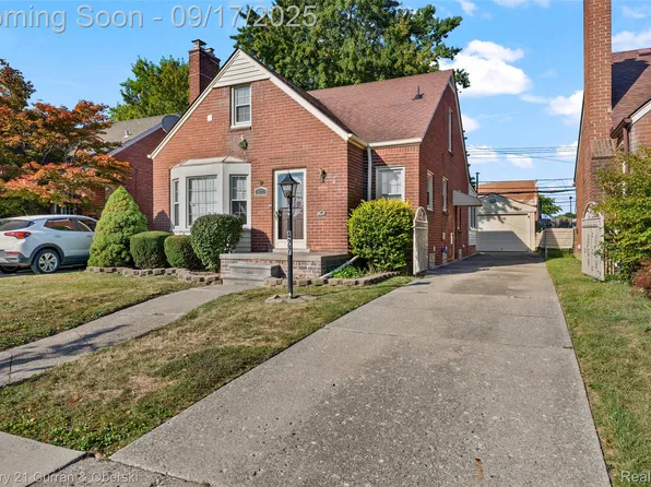 427 N Waverly St, Dearborn, MI 48128