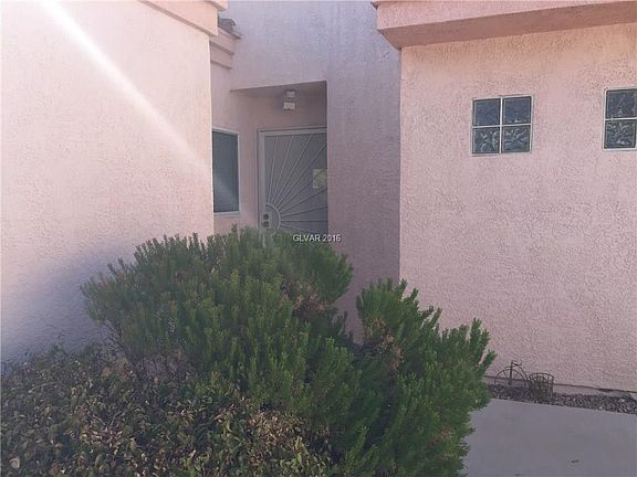 2nd image of 9281 Casa Christina Ln #0