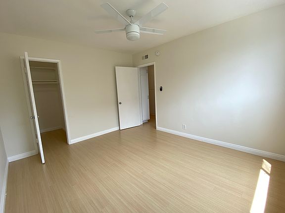 4th image of 3410 Club Dr APT 2