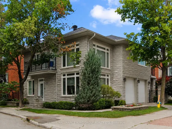 121 Macdonald St, Ottawa, ON K2P 1H7